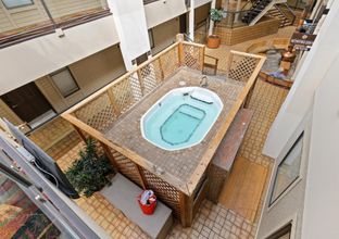 The Christie Lodge-whirpool