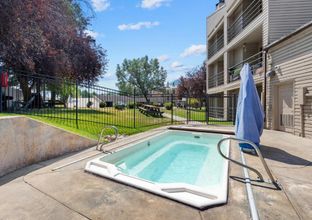 The Christie Lodge-outpool